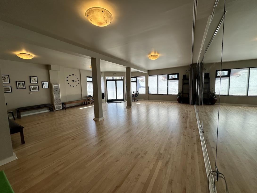 Steppin' Out Dance Studio Steppin' Out Dance Studio
